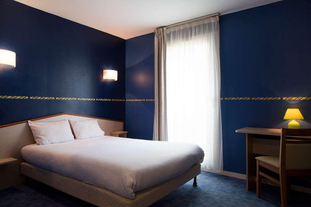 Brit Hotel Le Lion D'Or Chinon Zimmer foto
